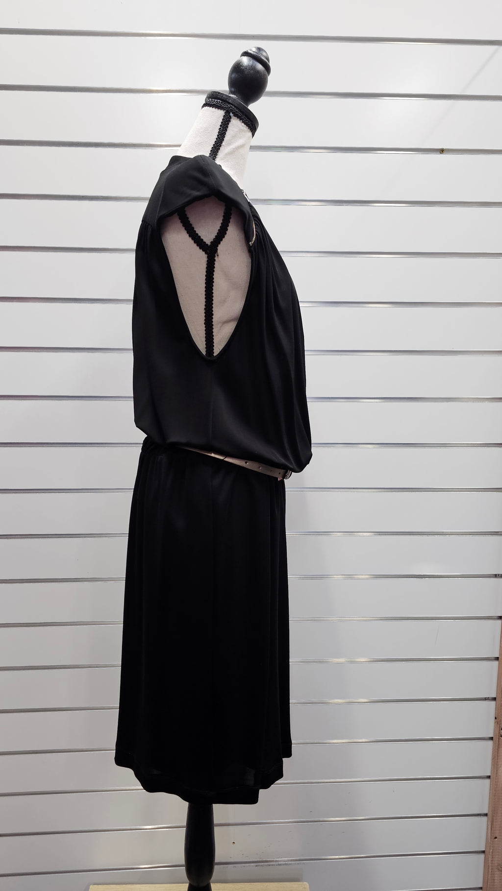 Witchery black dress 100% Viscose - size 14 image 2