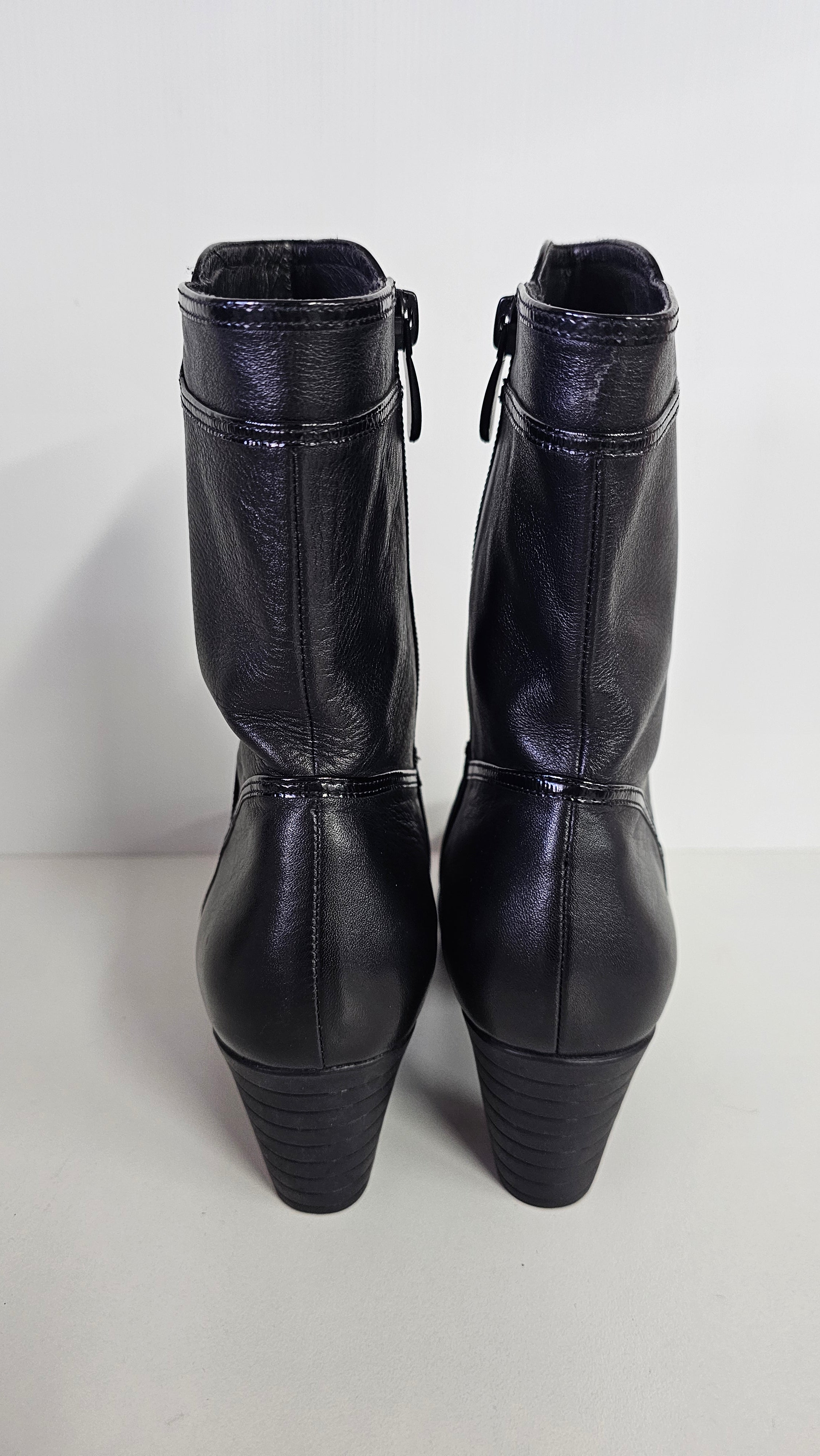 Magnini Black Ankle Boots - 37 image 2