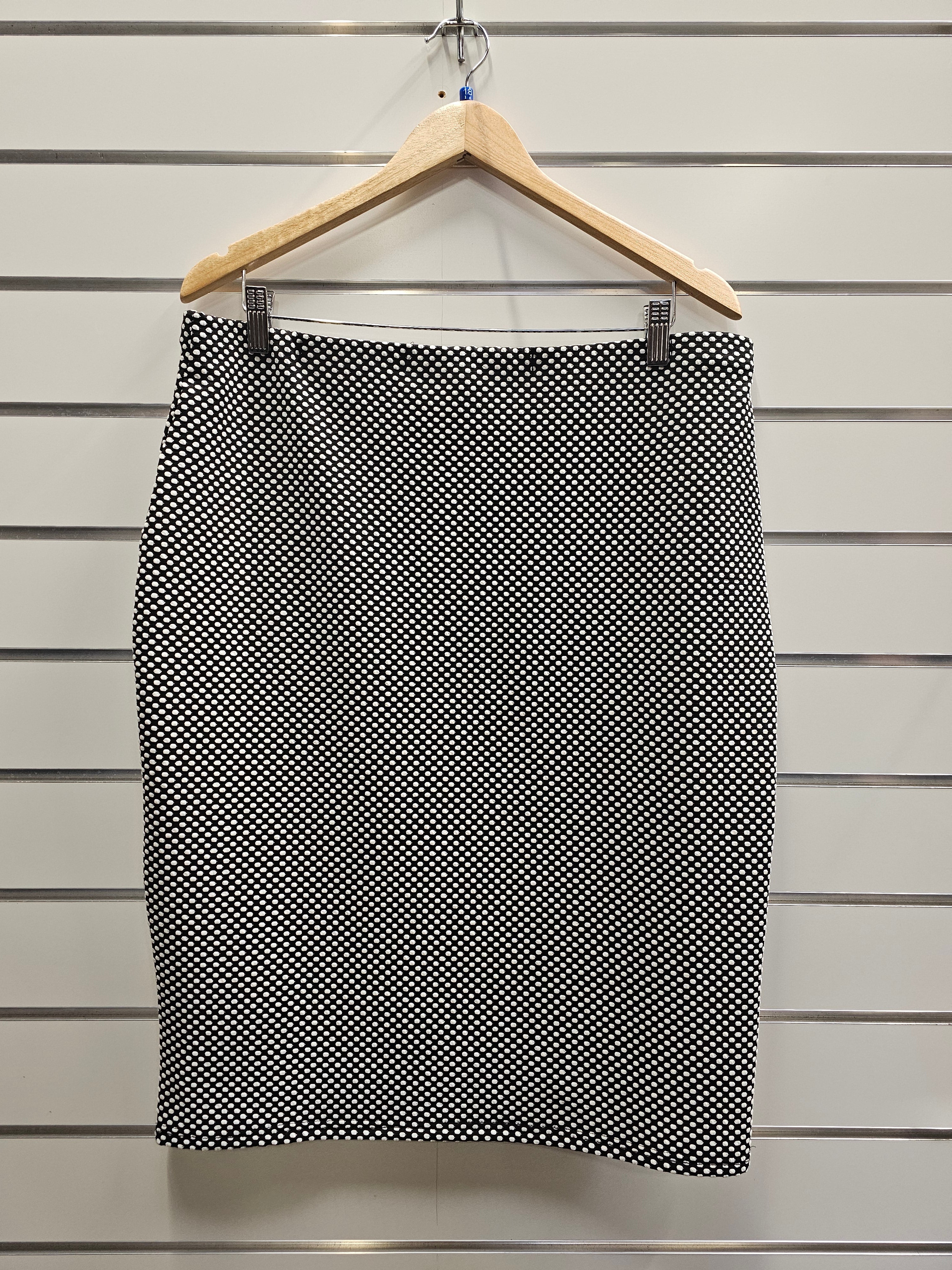 Maya Pencil Skirt - 18 image 1
