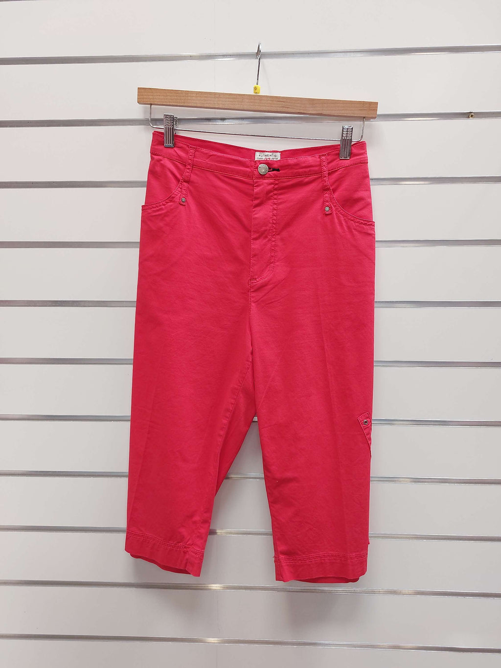 Verge 3/4 Red Pants - 16 image 0