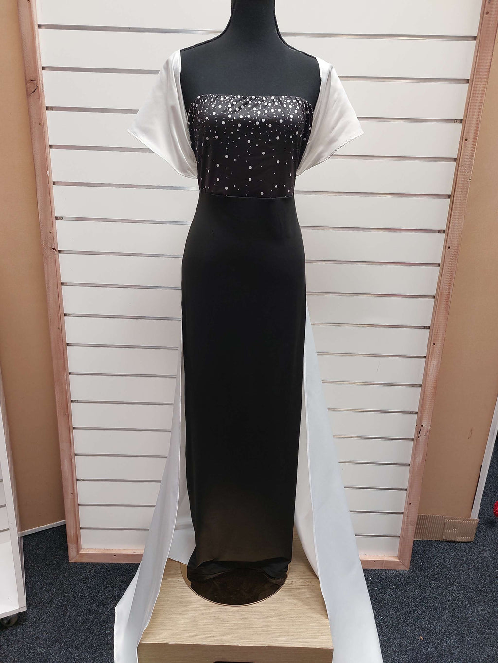 Black & White Dress - L image 0