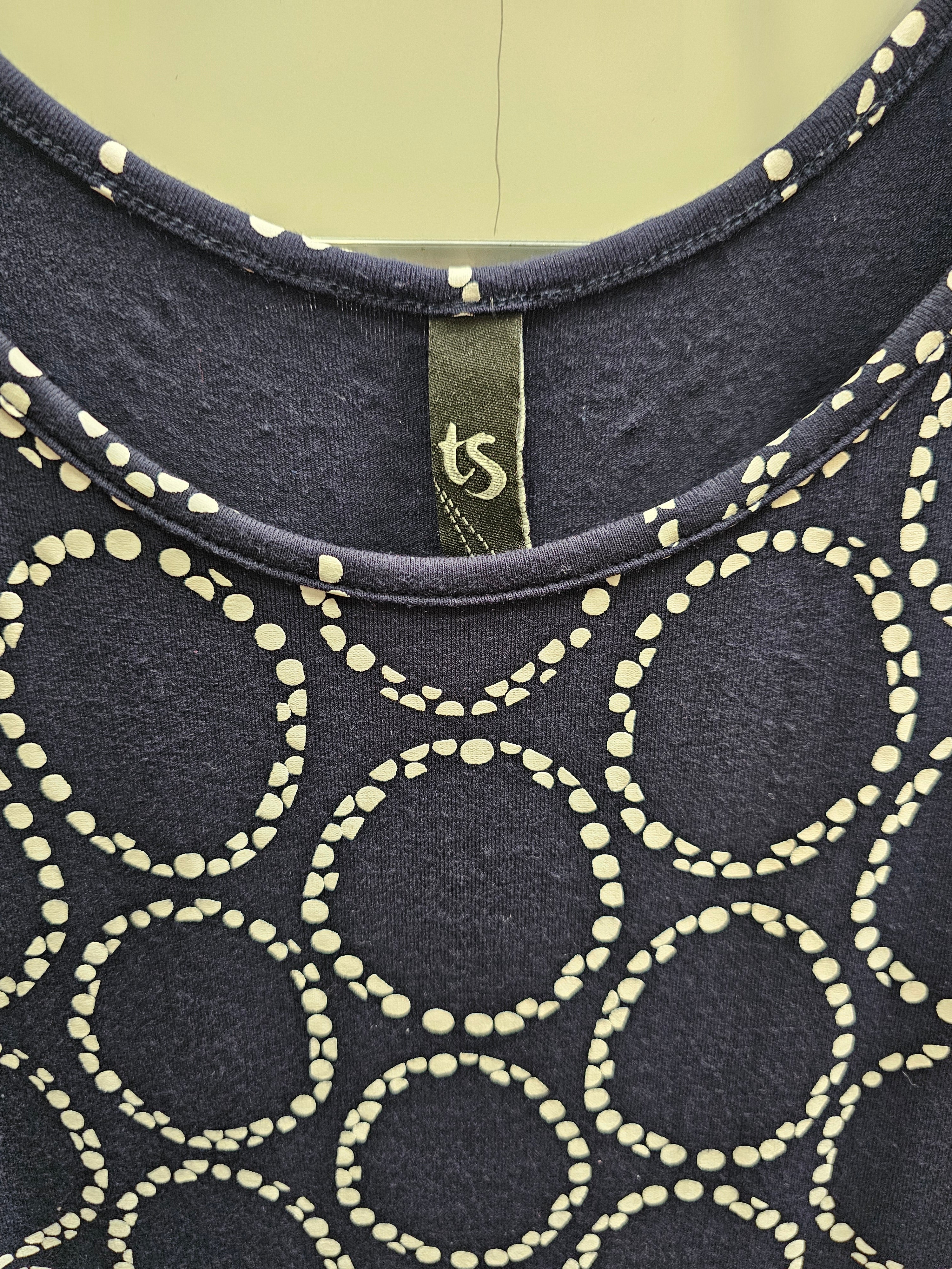 Taking Shape Singlet Blouse - 16 image 1