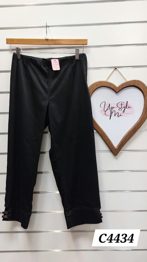 Philosophy Black 3/4 Pants - 8