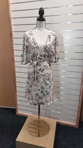 Boohoo Multi V Neck Dress - 18