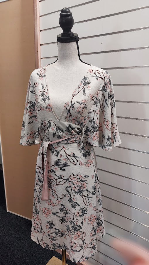 Boohoo Multi V Neck Dress - 18