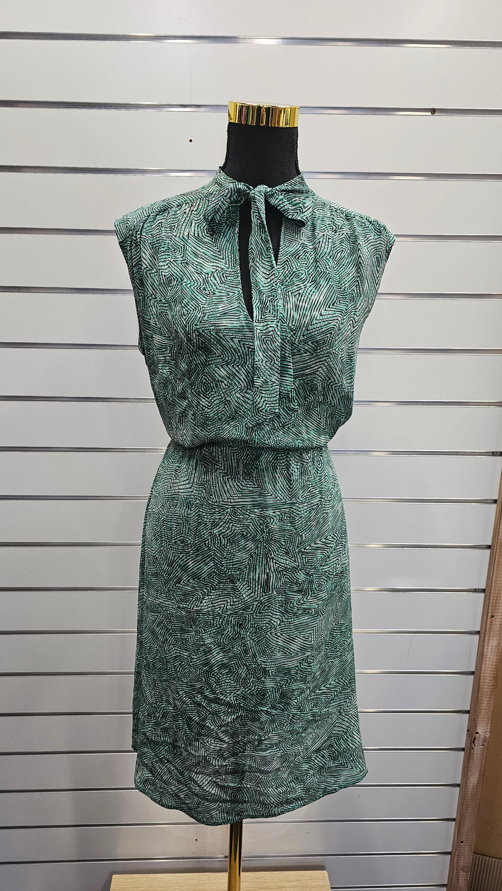 Helen Cherry 100% Silk Dress - 12