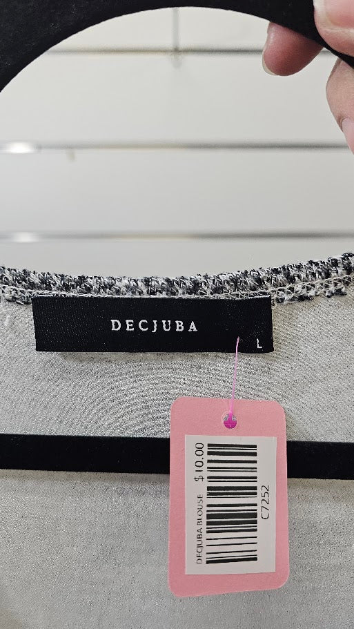 Decjuba Grey White Sleeveless Layered Top with Shimmer - LG