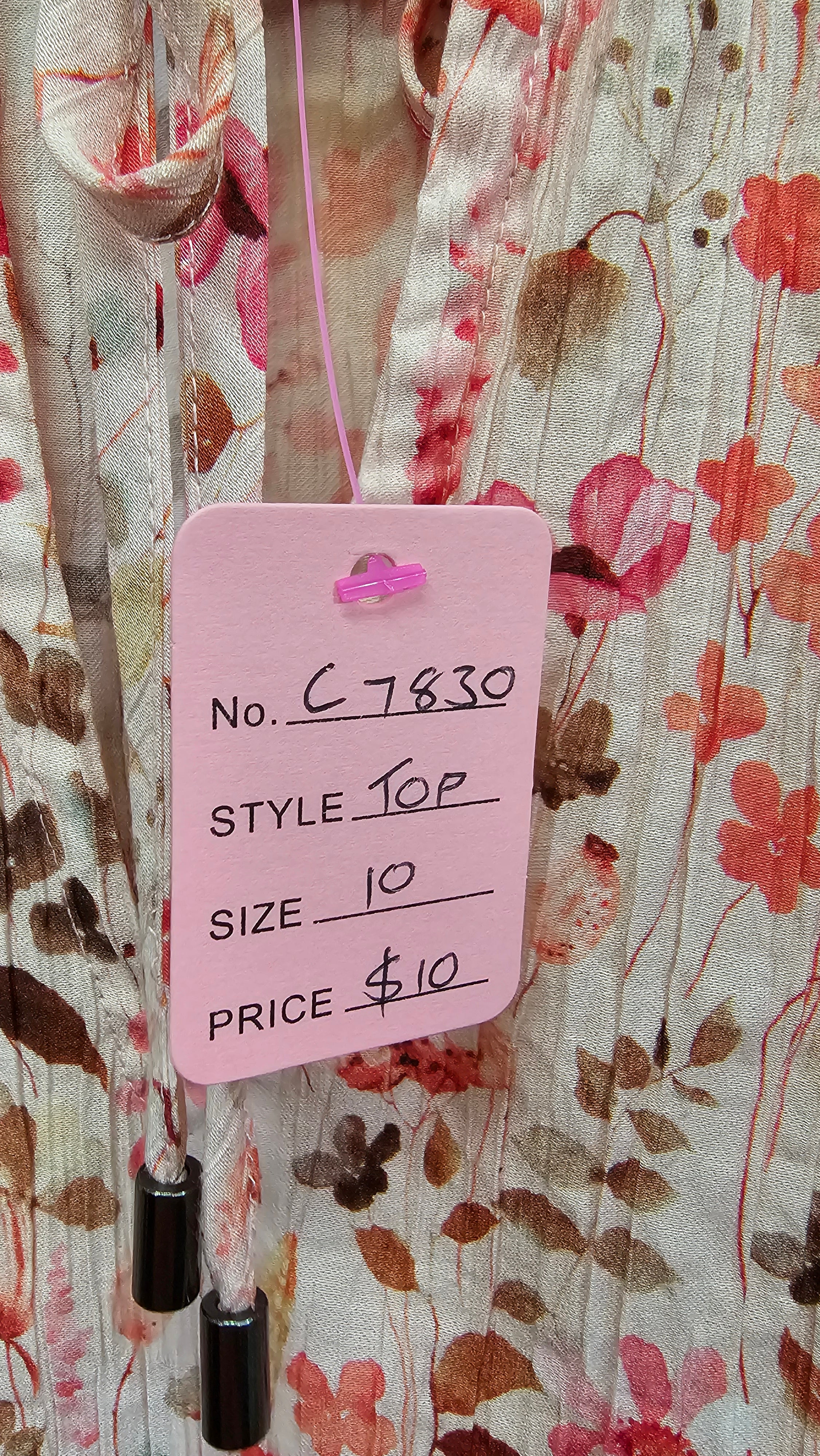 Leila-Luca, Peach Floral, Short Sleeve Floral Top with Neck Tie & Puff Sleeves – 10