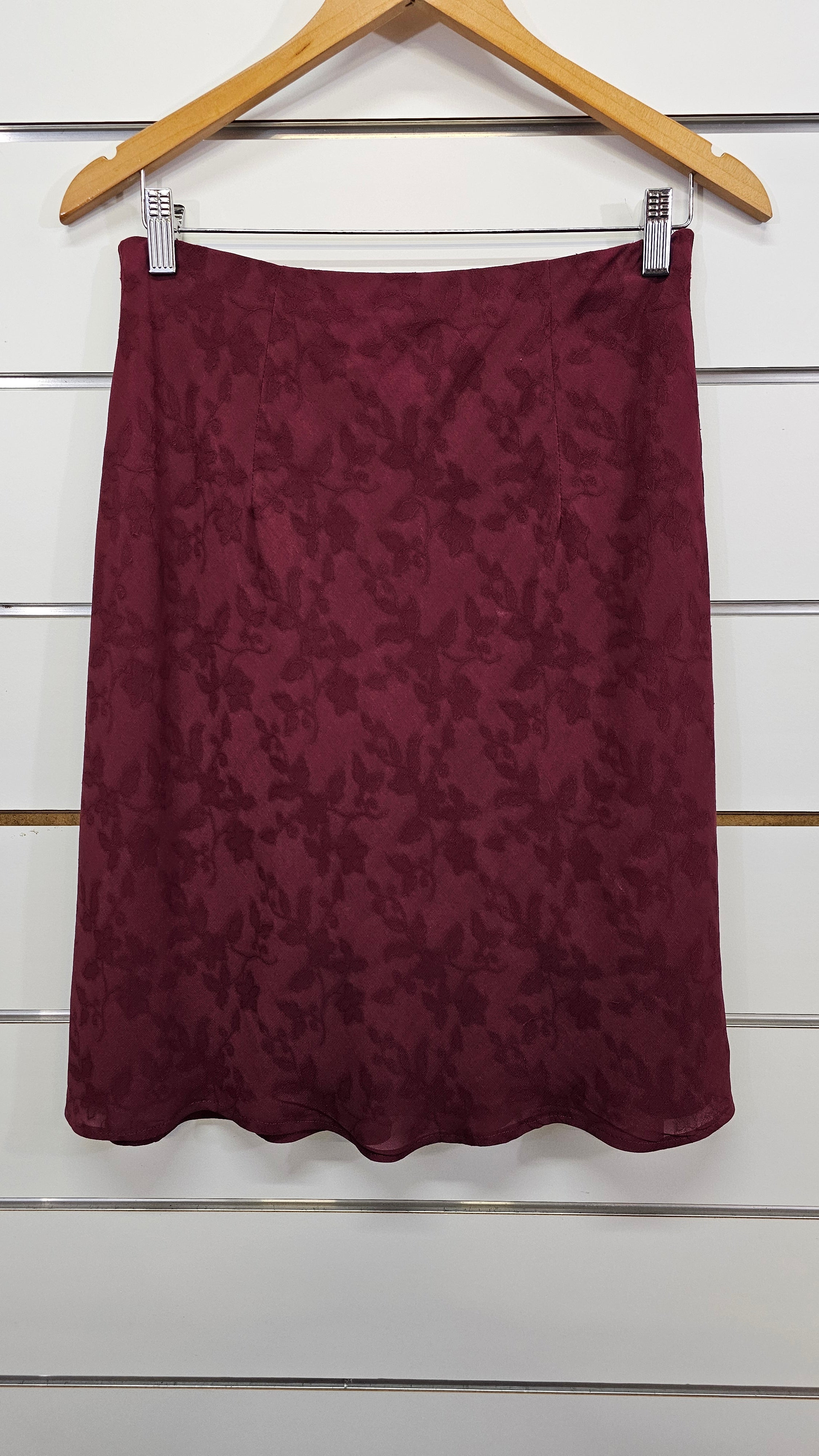 Sussan, Burgundy, Fully Lined Chiffon Floral Skirt – 10