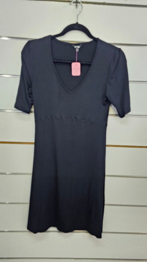 Emerge Black S/S V neck Dress - 8