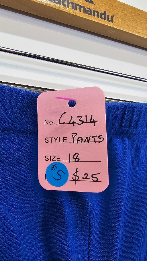 Merric Blue 3/4 Leggings - 18