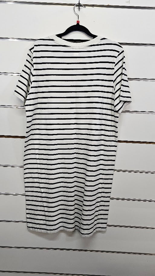 H&M Black/White Dress - L