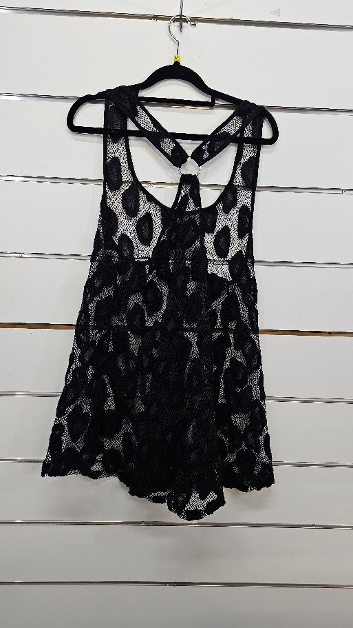 Black Sleeveless Mesh Blouse - M