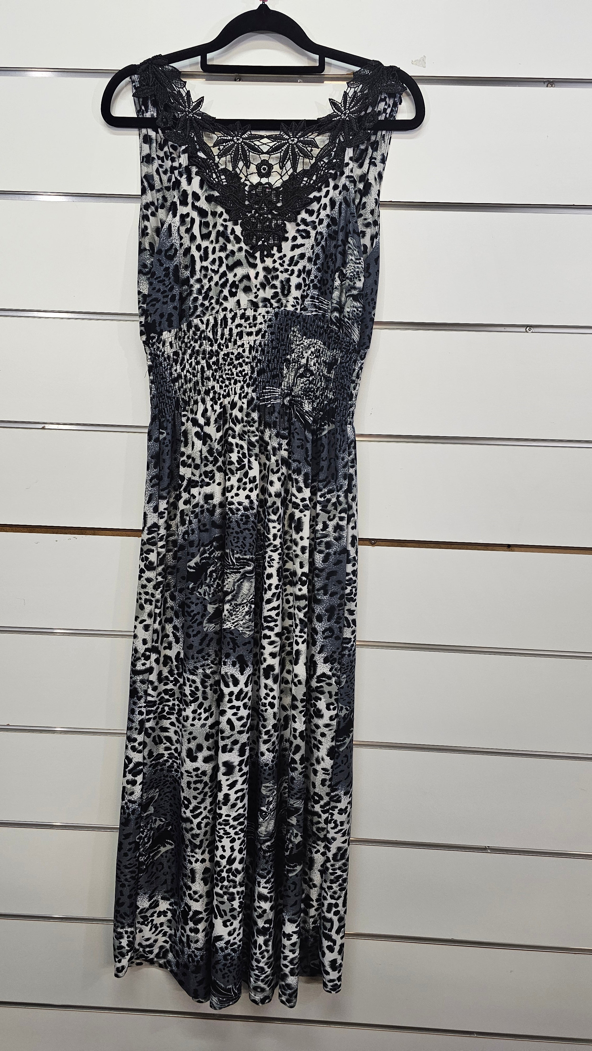 Leopard Print, Sleeveless Dress – Size Unknown