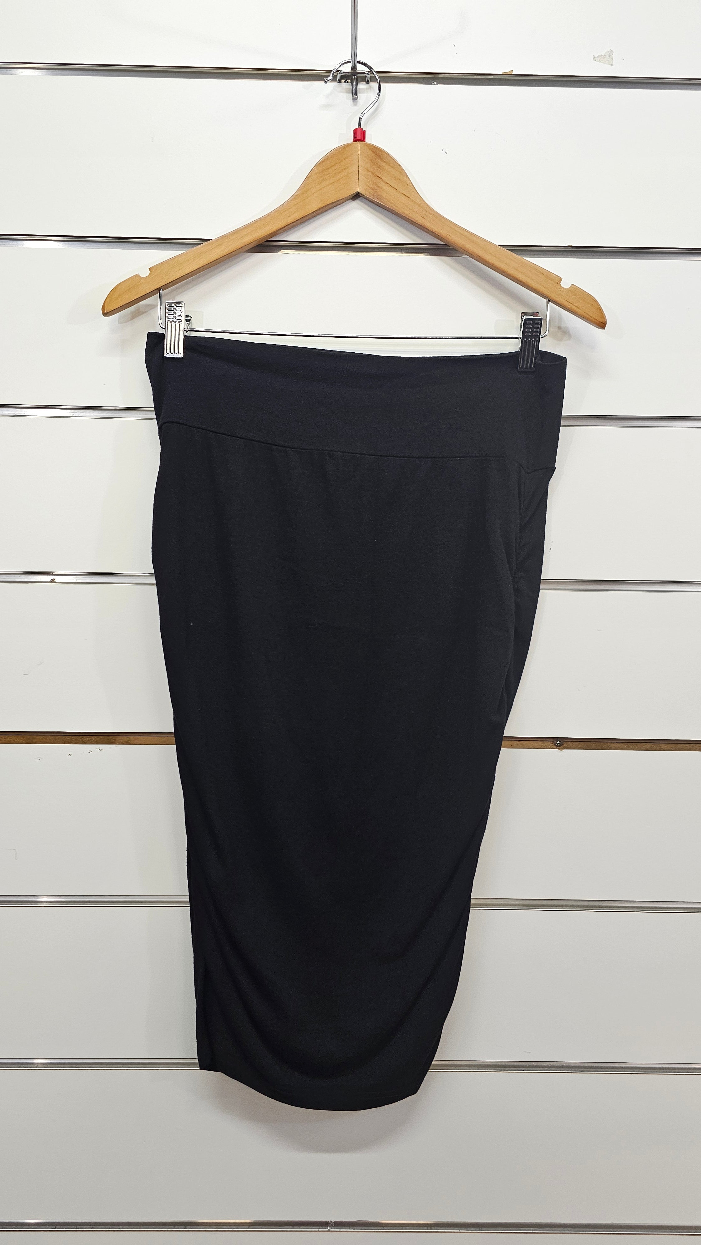 Bamboo Body Black Skirt - L