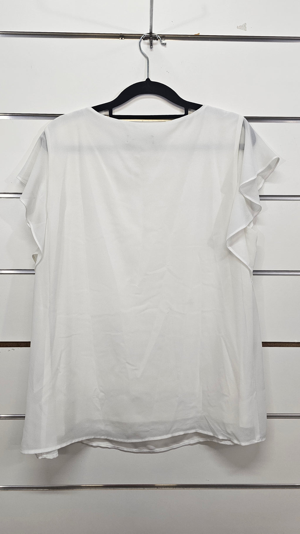 Jacqui-E Cream Chiffon Top - M