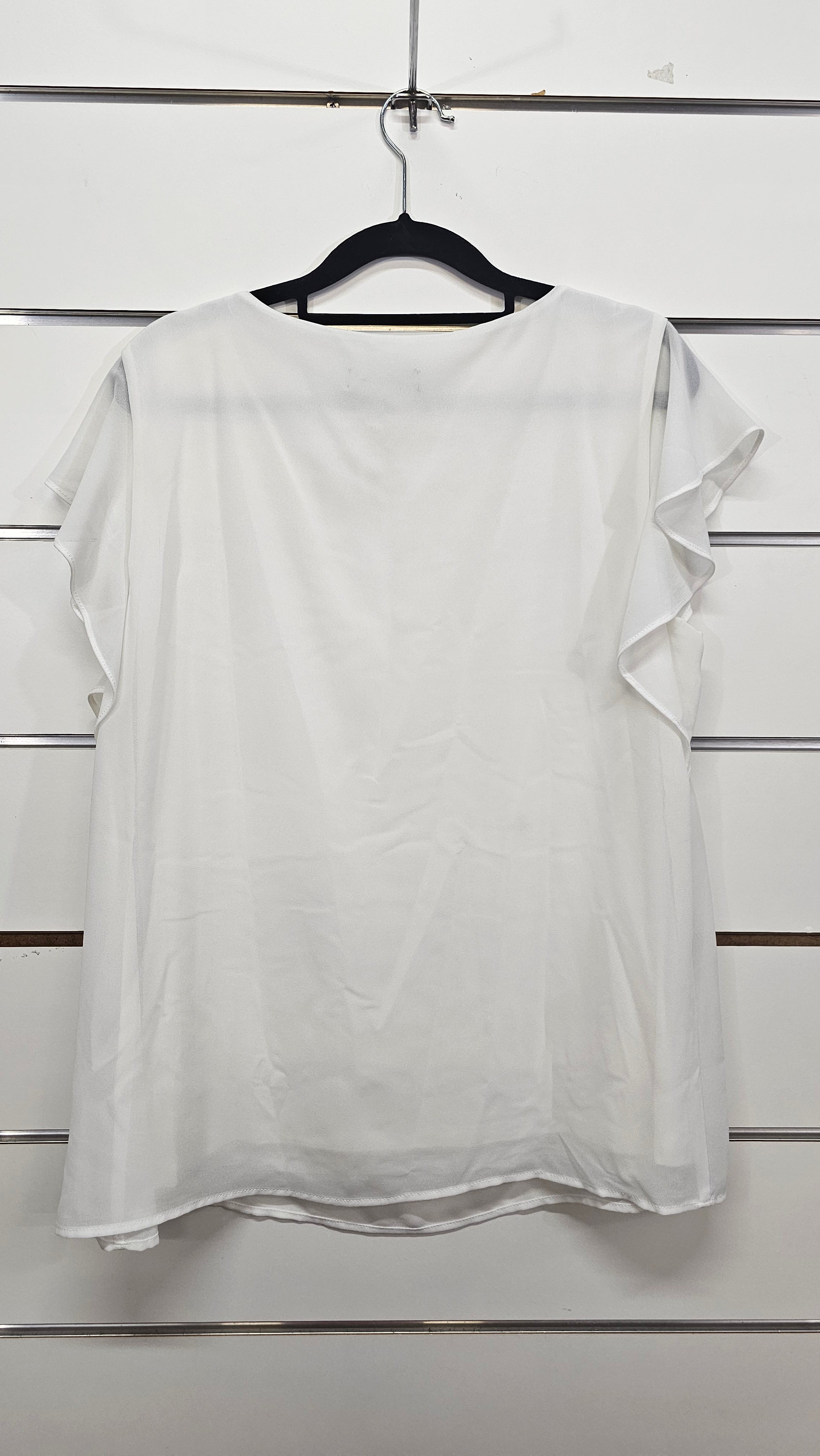 Jacqui-E Cream Chiffon Top - M