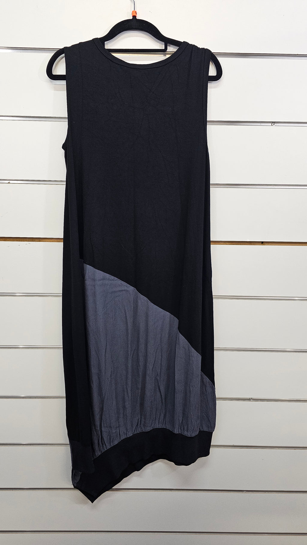 Bazaar Black/Grey Sleeveless Dress - 14