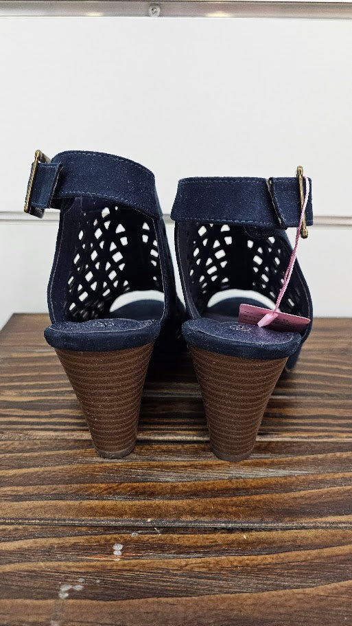Style Express Navy Block Heel Peeptoe Ankle Strap - 6