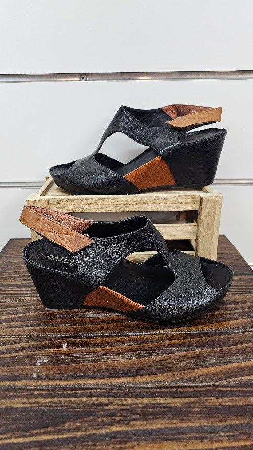 Effegie Black/Brown Wedge Sandal - 37
