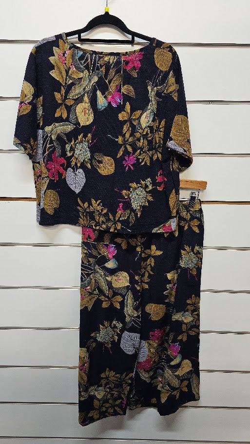 Depending on the Horizon Black Floral Two Piece Set - M