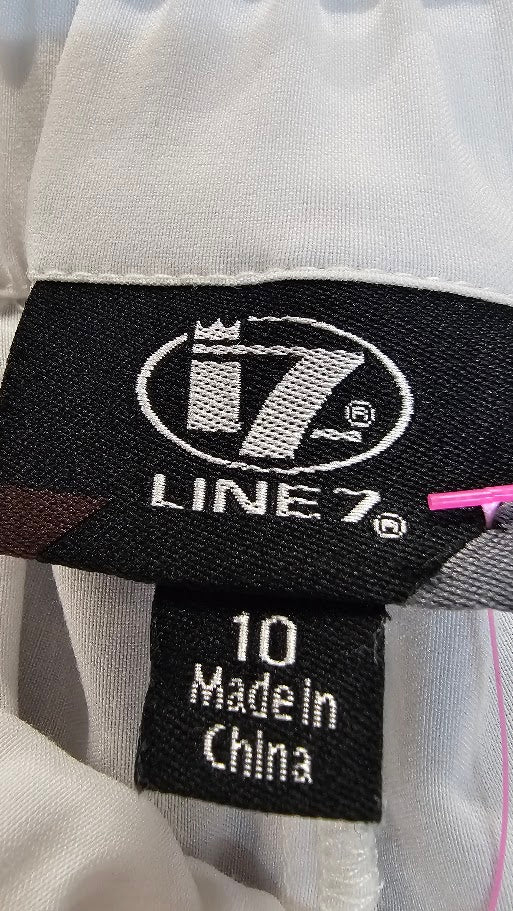 Line 7 White Knee Length Shorts - 10
