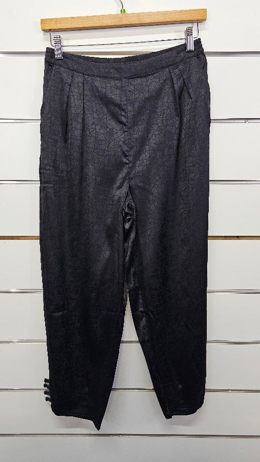 Soo Linen Black Floral Satin Feel Pants - 12