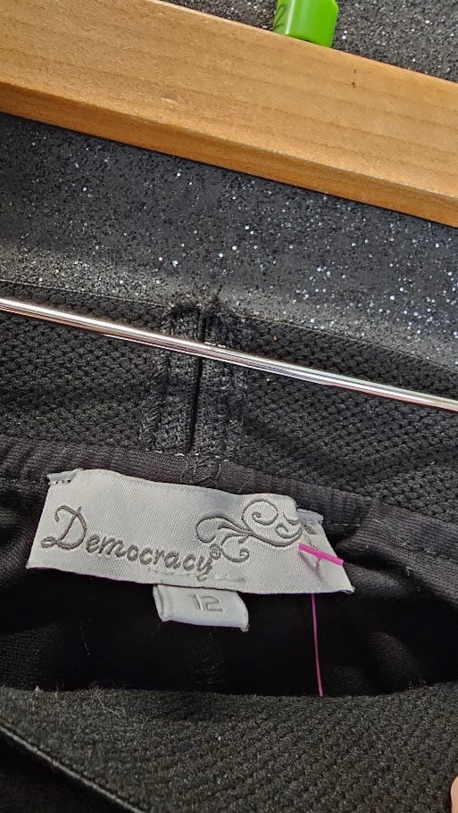 Democracy Black Stretch Pants - 12