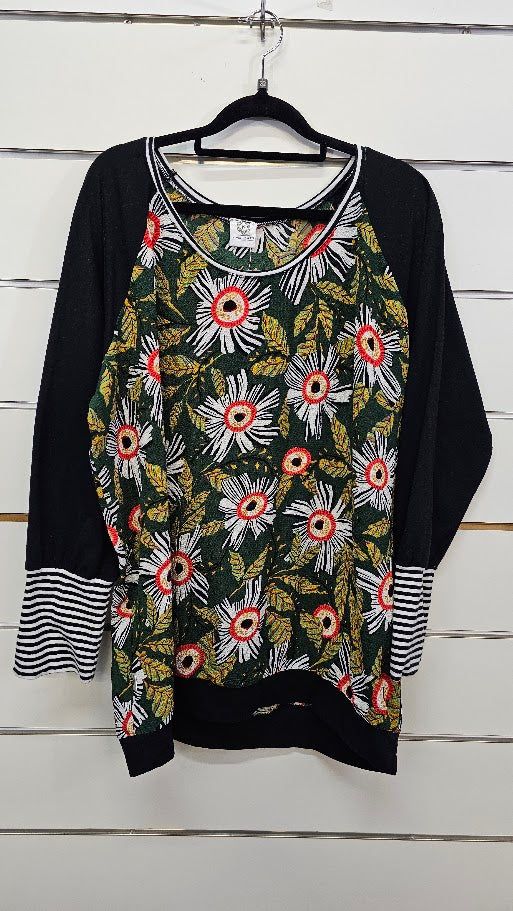 Kingston & Co, Multi Floral, Long Sleeve Blouse with Black Sleeves - Size 22