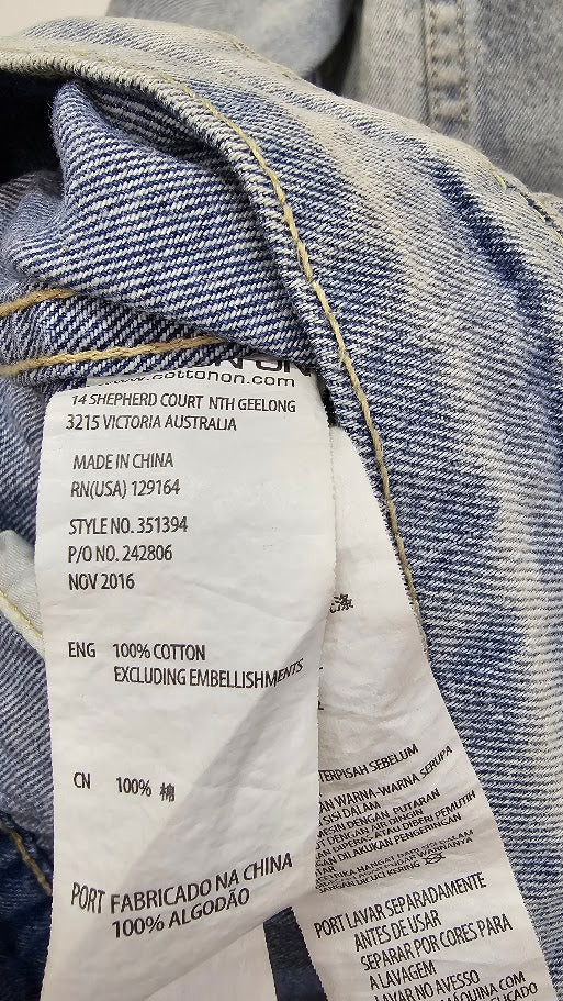 91 Denim Light Wash Denim Jacket - L
