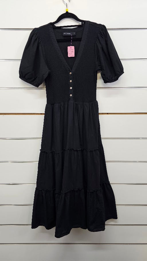 Decjuba Black Tiered Midi Dress - M
