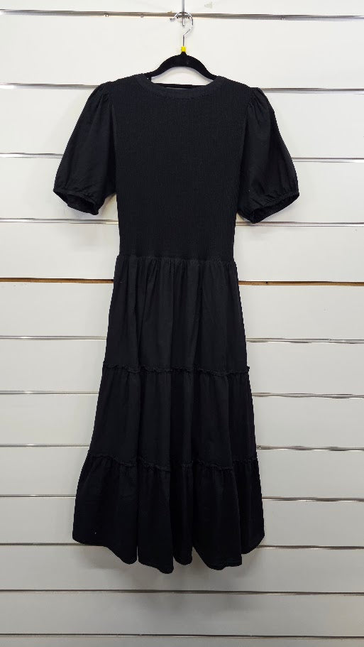 Decjuba Black Tiered Midi Dress - M