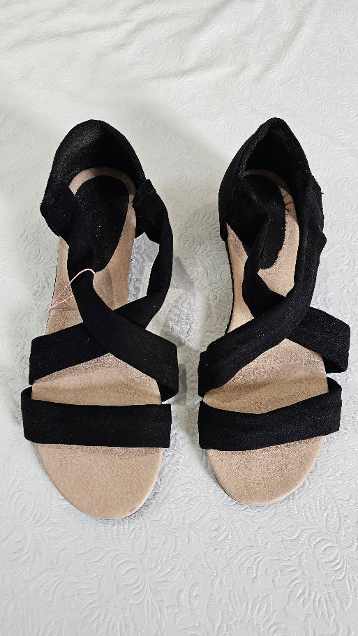 Style Express Black Wedge Heel - 37