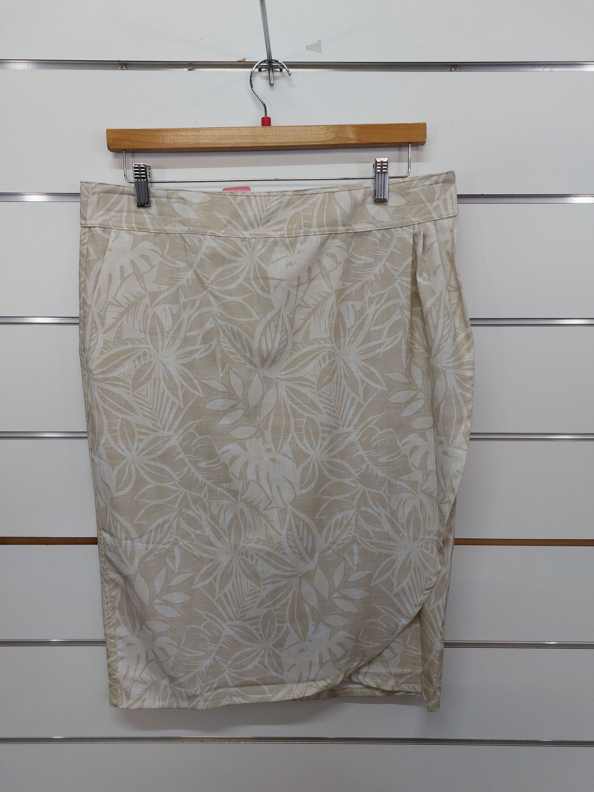 Cream Floral Wrap Skirt - L