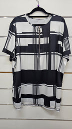 Black/White Half Zip Blouse - 3XL