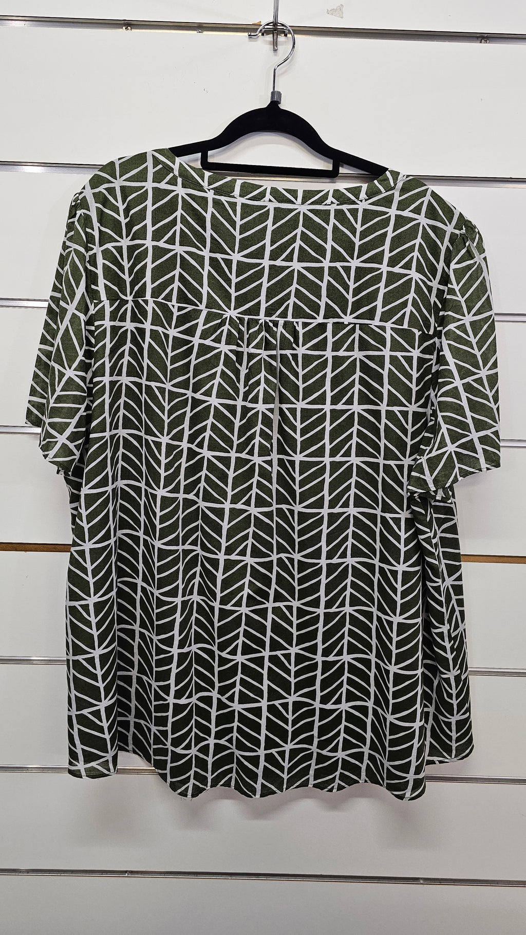 Jacqui E Curve Green/White Cotton Blouse - 22+