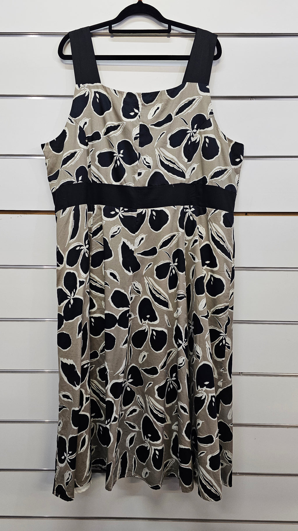 Regatta Beige/Black Floral Cotton Dress - 20/22