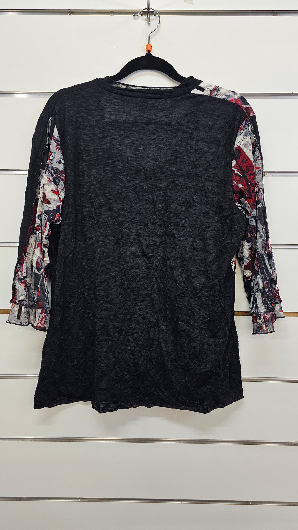 Kakie Black Red White Patch Top 14