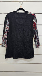 Kakie Black Red White Patch Top 14