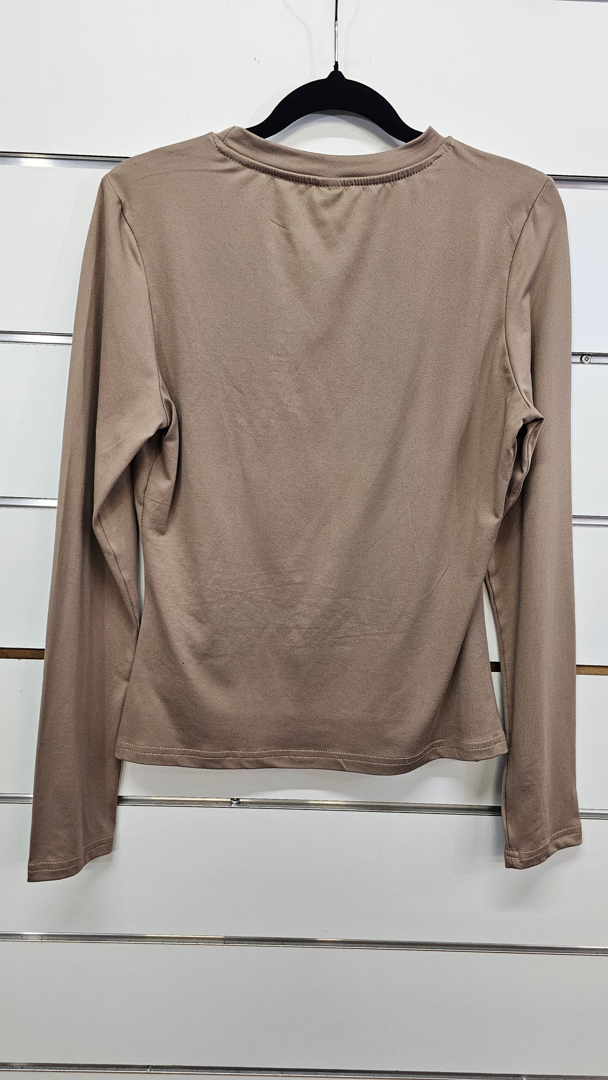 Beige Long-Sleeve Top - L