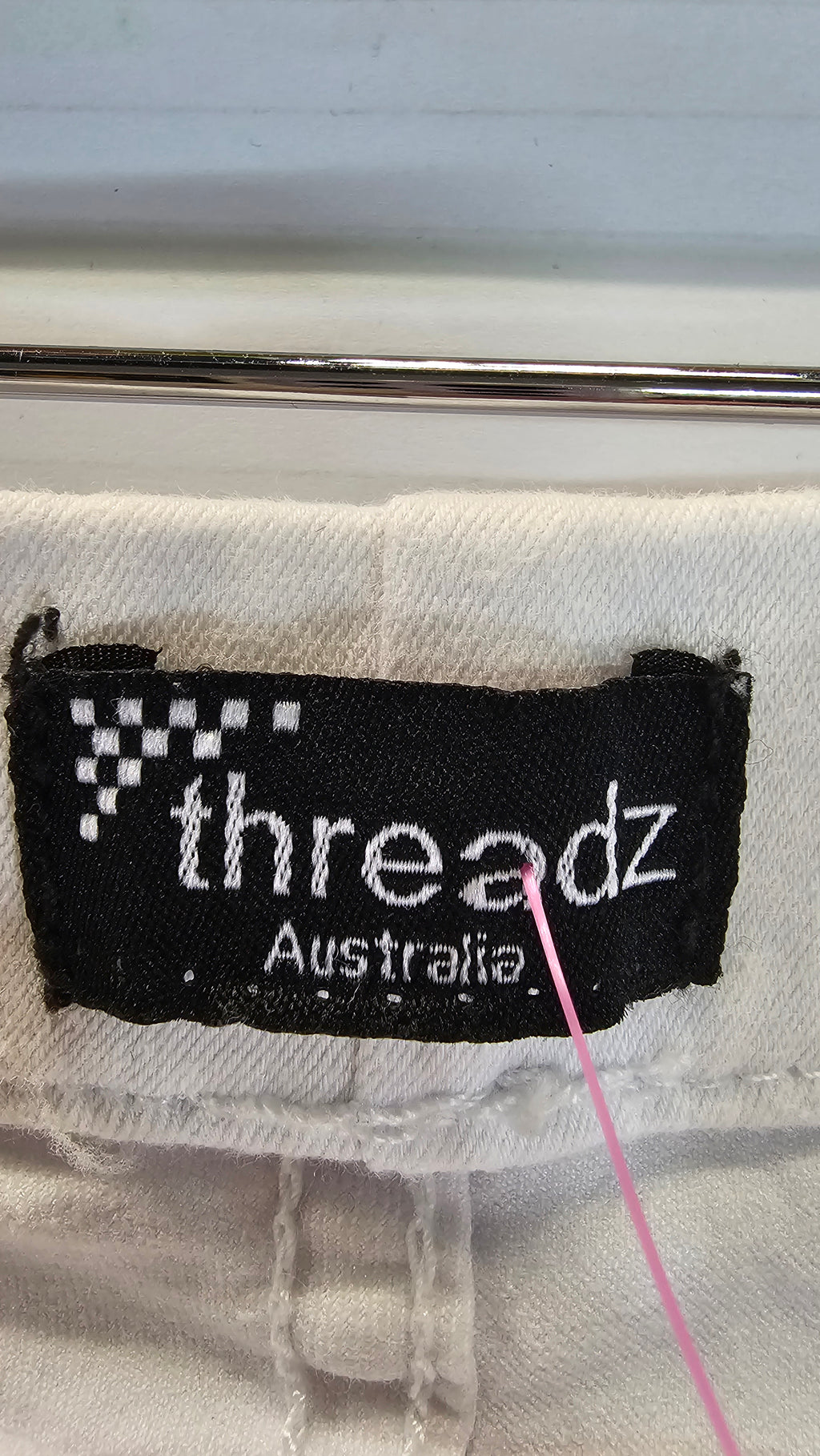 White Threadz Jeans - L