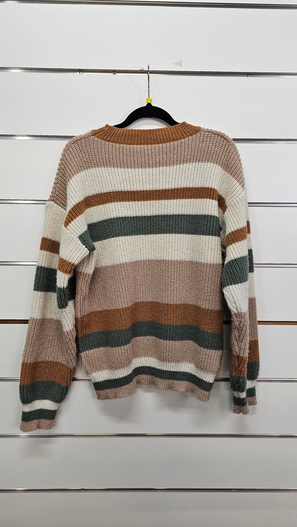 Beige/Green Knitted Jumper -M