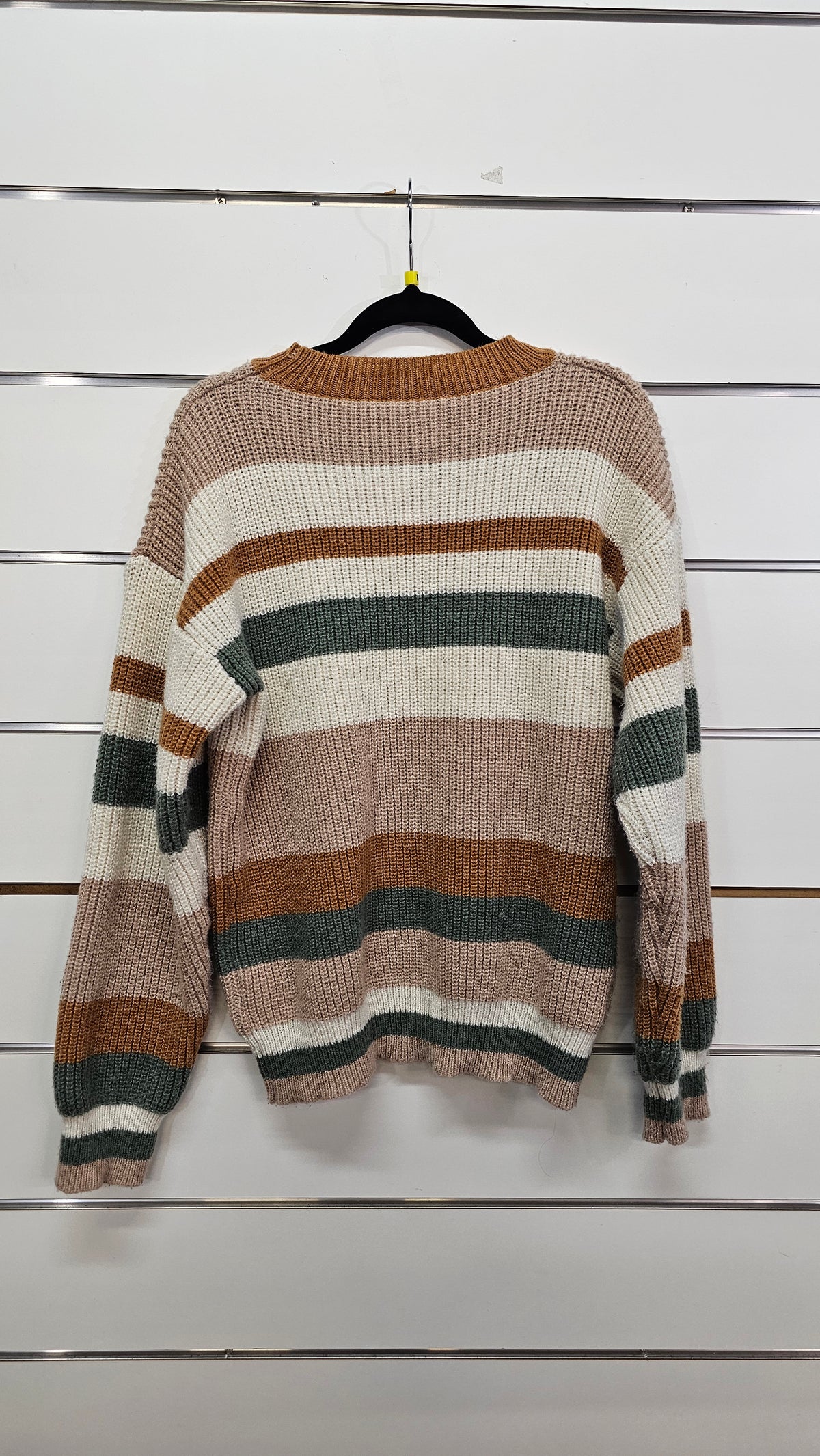Beige/Green Knitted Jumper -M