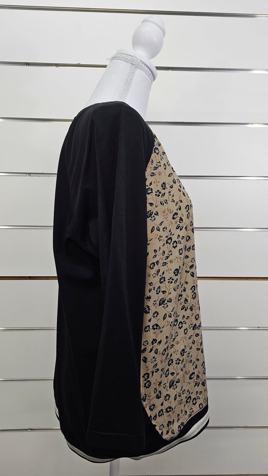 Seduce Black Floral-Panel T-Shirt with Ribbed Hem - 12
