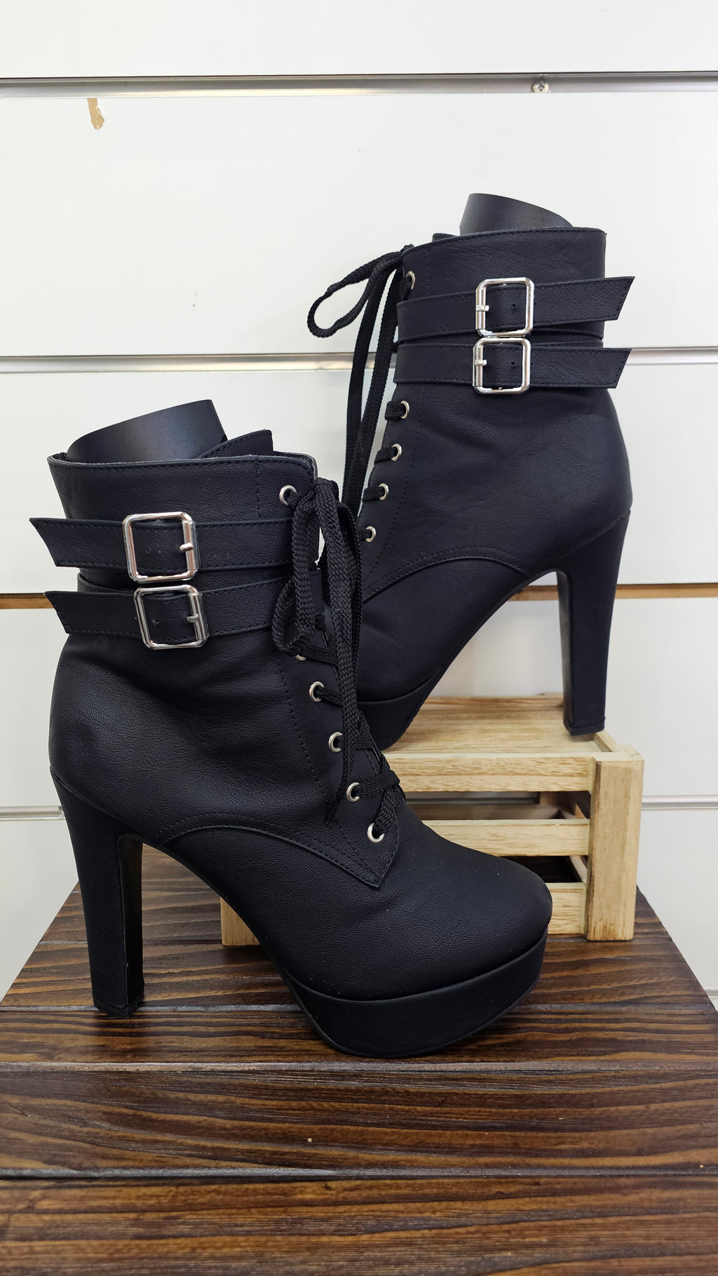 Black Boots - 40