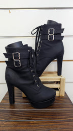 Black Boots - 40