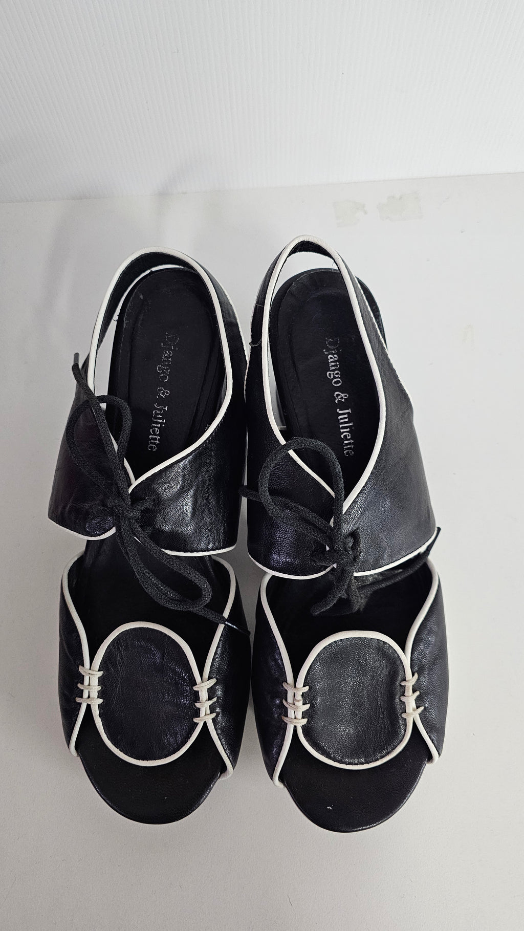 Django & Juliette Black And White Leather Shoes - 39 image 1