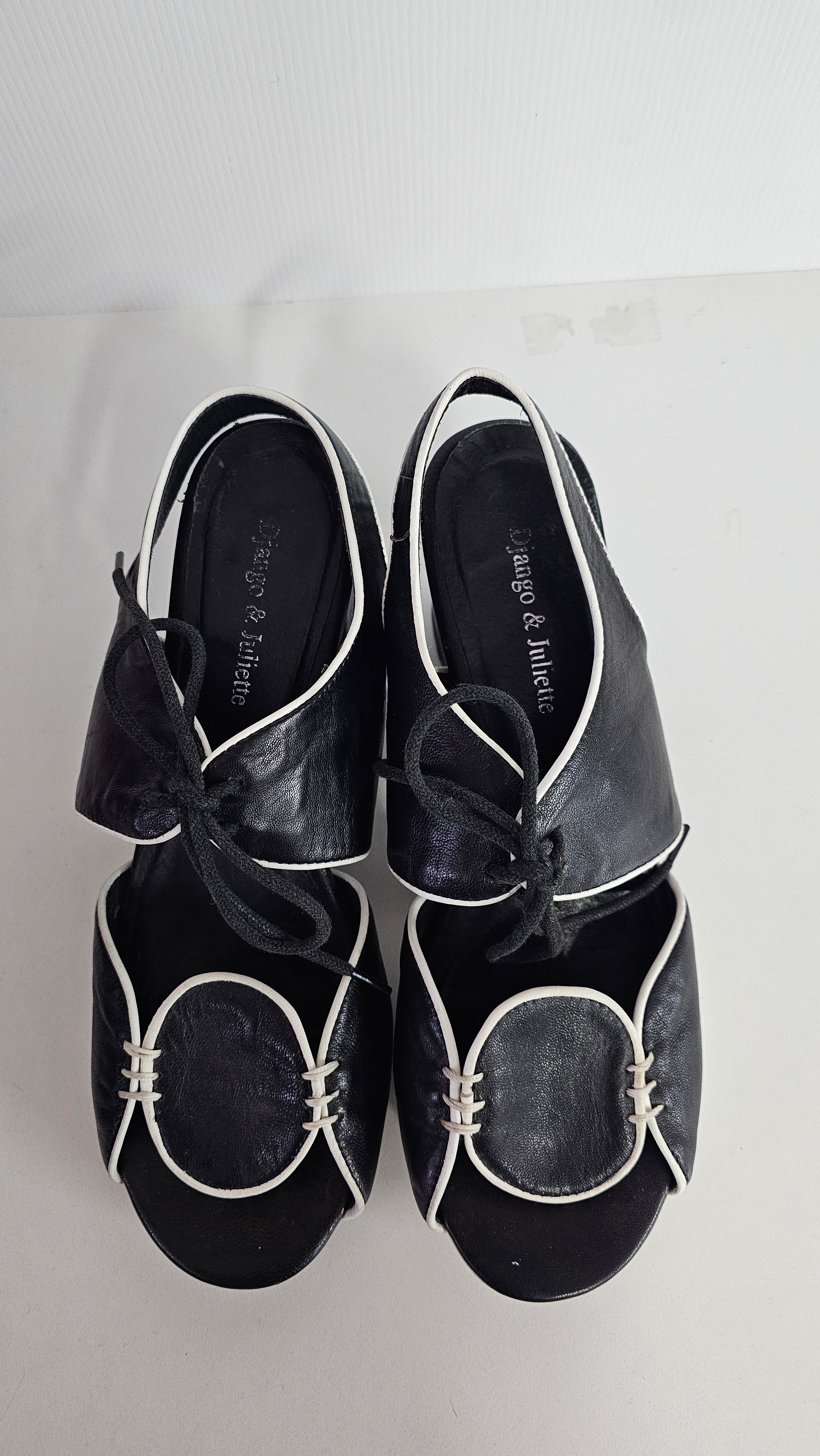 Django & Juliette Black And White Leather Shoes - 39 image 1