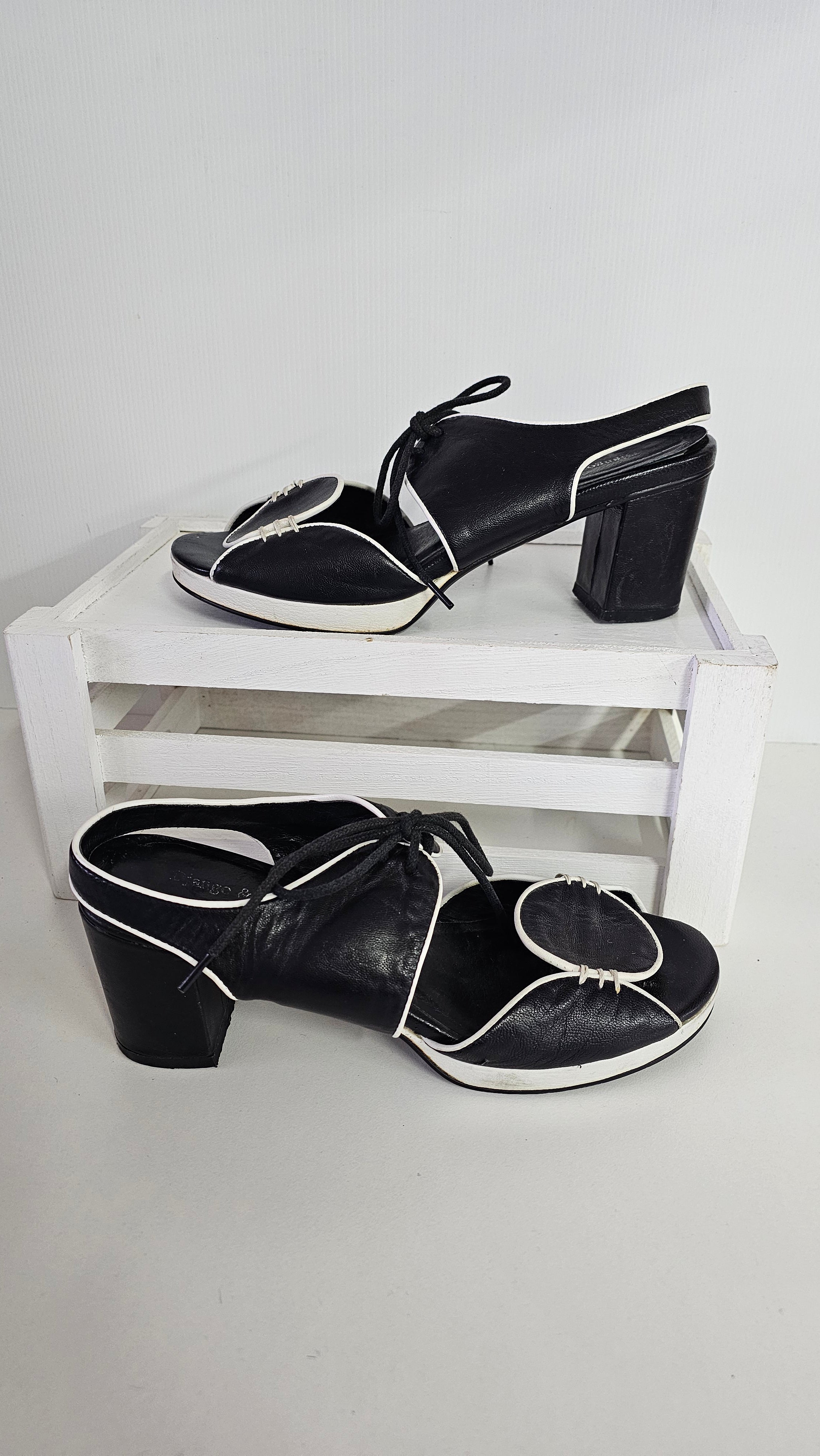 Django & Juliette Black And White Leather Shoes - 39 image 0