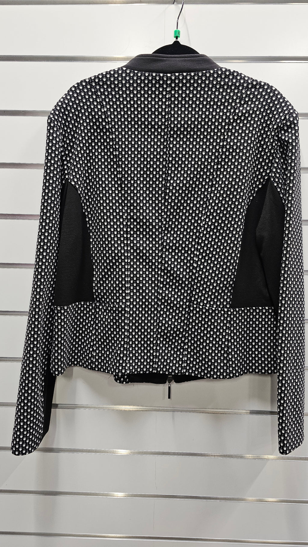 Verge Black And White Jacket - XL image 1
